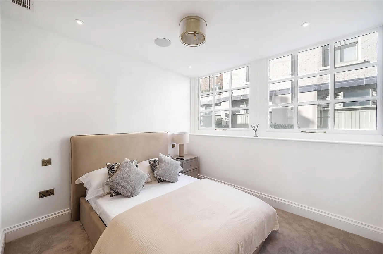 Lexham Mews, London, W8, photo 24