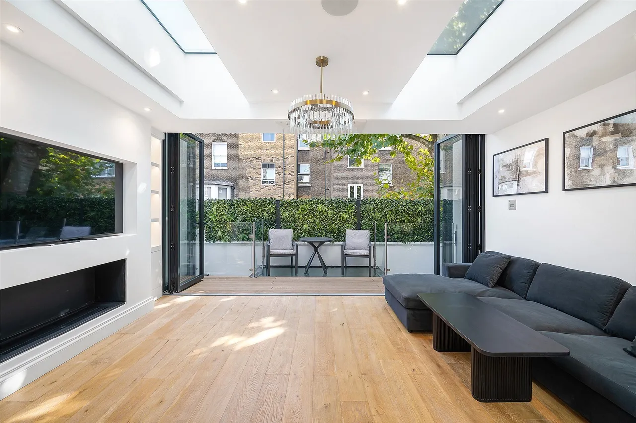 Lexham Mews, London, W8, photo 6