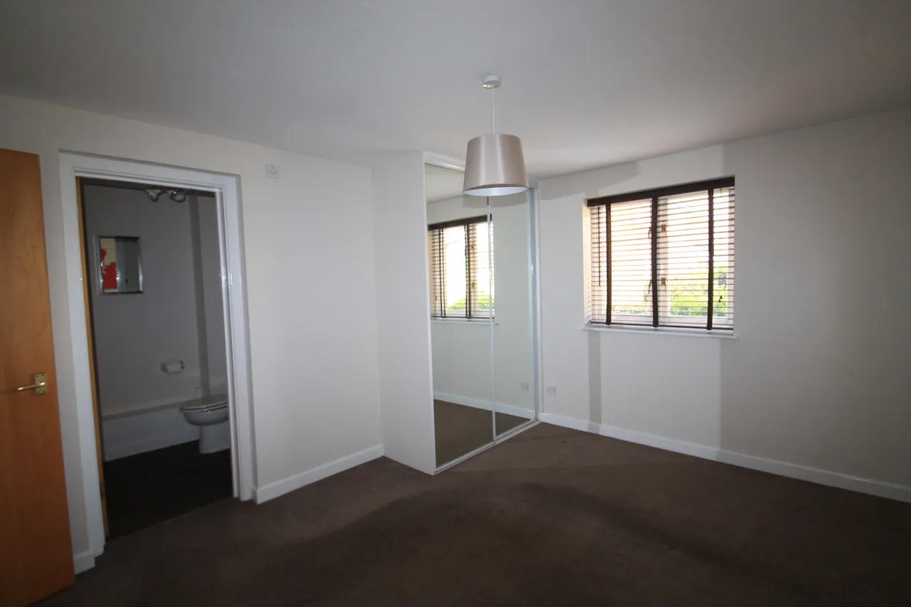 Norfolk Close, Dartford, photo 7
