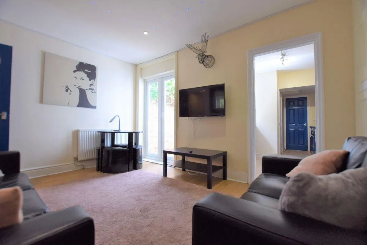 1 bed house to rent, York Road, Wincheap, CT1