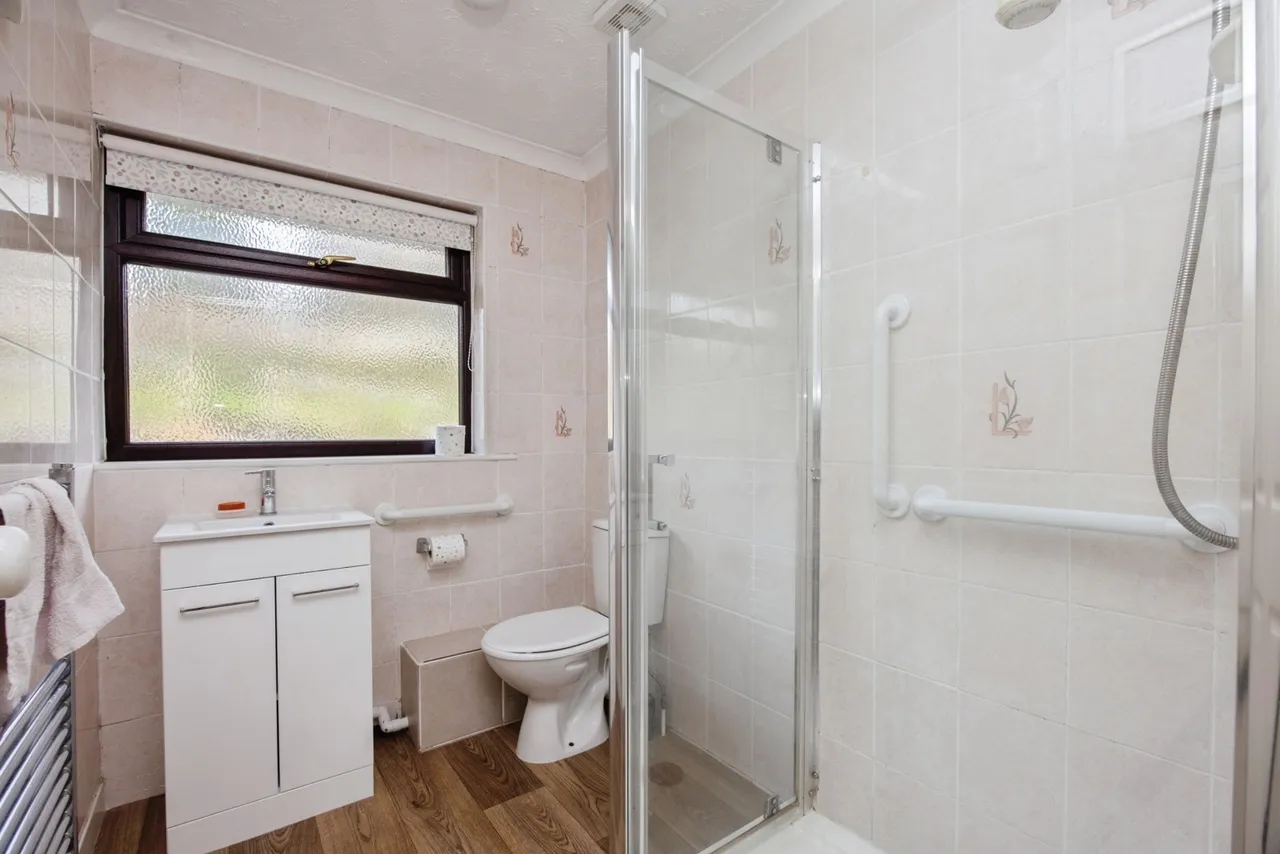Abbots Close, Bodmin, PL31, photo 11