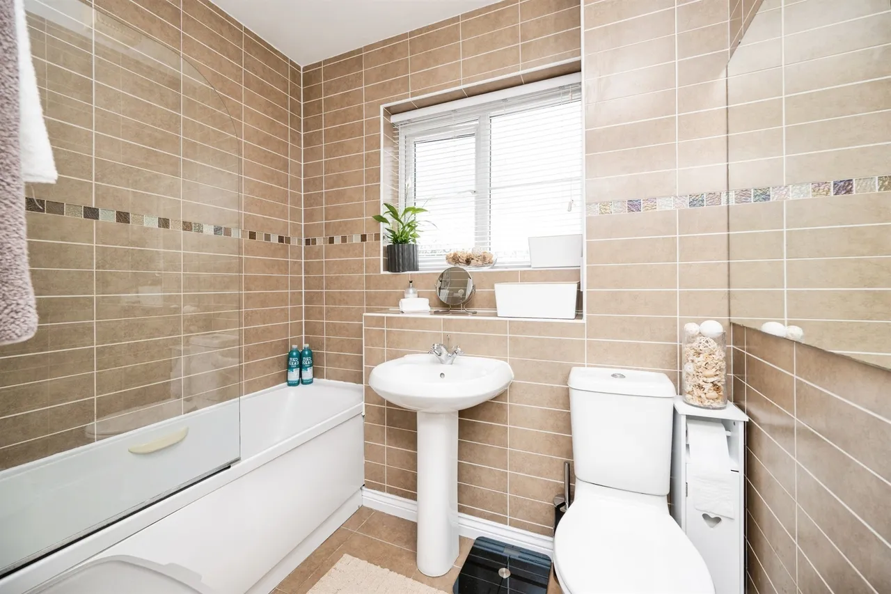 Summerton Road, OLDBURY, photo 4