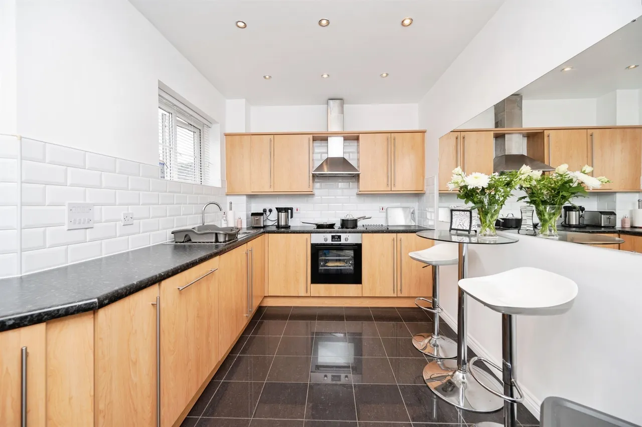 Summerton Road, OLDBURY, photo 3