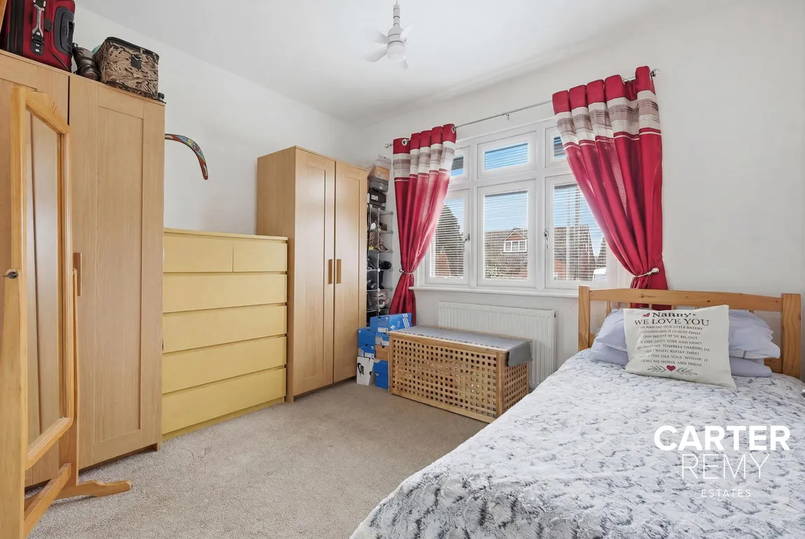 Highlands Road, Bowers Gifford, Basildon, SS13 2JA, photo 10