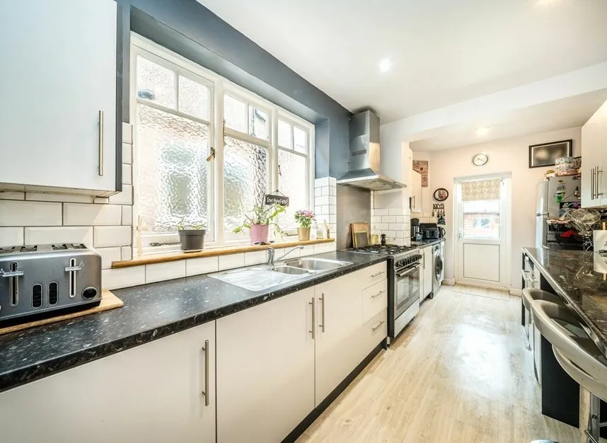 Lyncroft Gardens, Hounslow, TW3, photo 4
