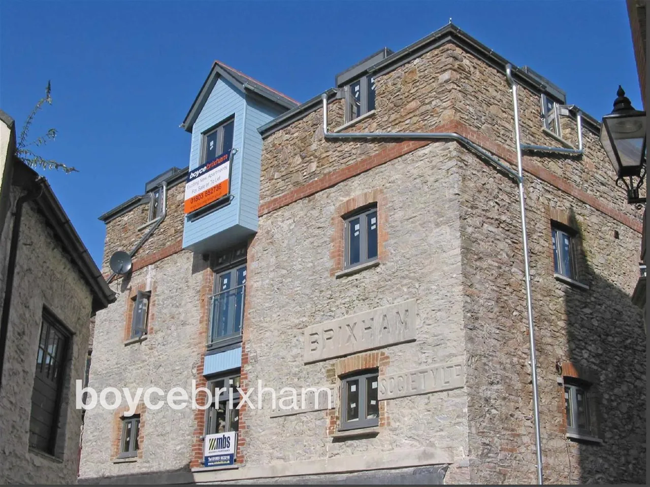2 bed flat to rent, Beach Approach, Brixham