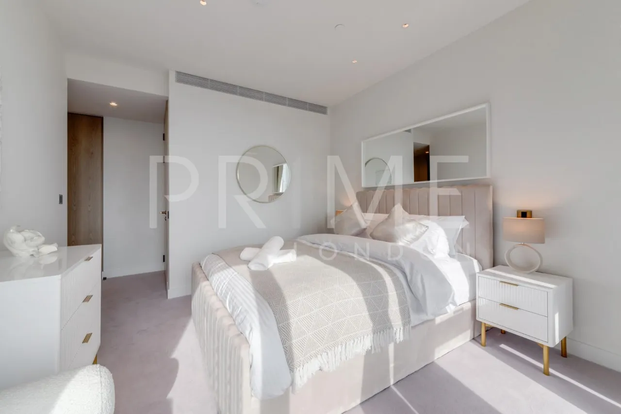 Nine Elms Lane, Nine Elms, SW8, photo 5
