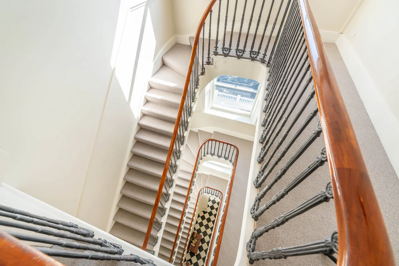 Flat 7, 73 Ladbroke Grove, London, photo 9