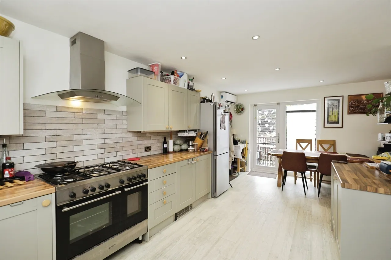 Coppice Gate, Harrogate, HG1, photo 3