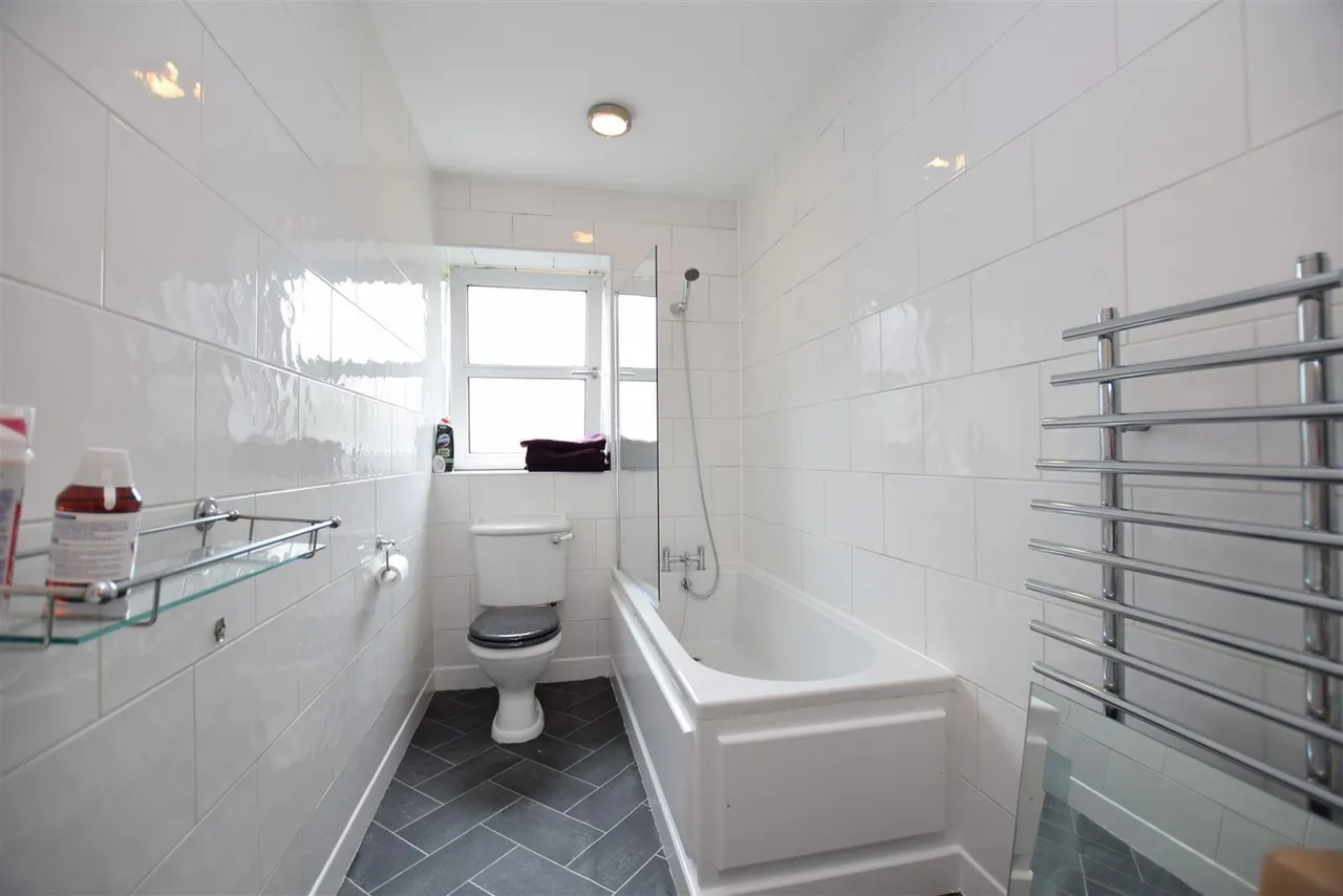 Cedar Road, Sutton, SM2, photo 9