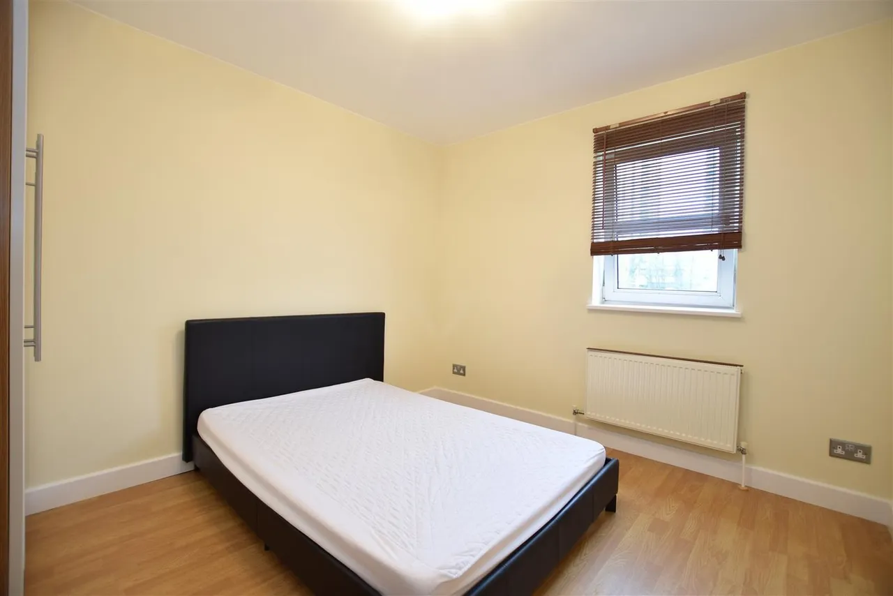 Cedar Road, Sutton, SM2, photo 11