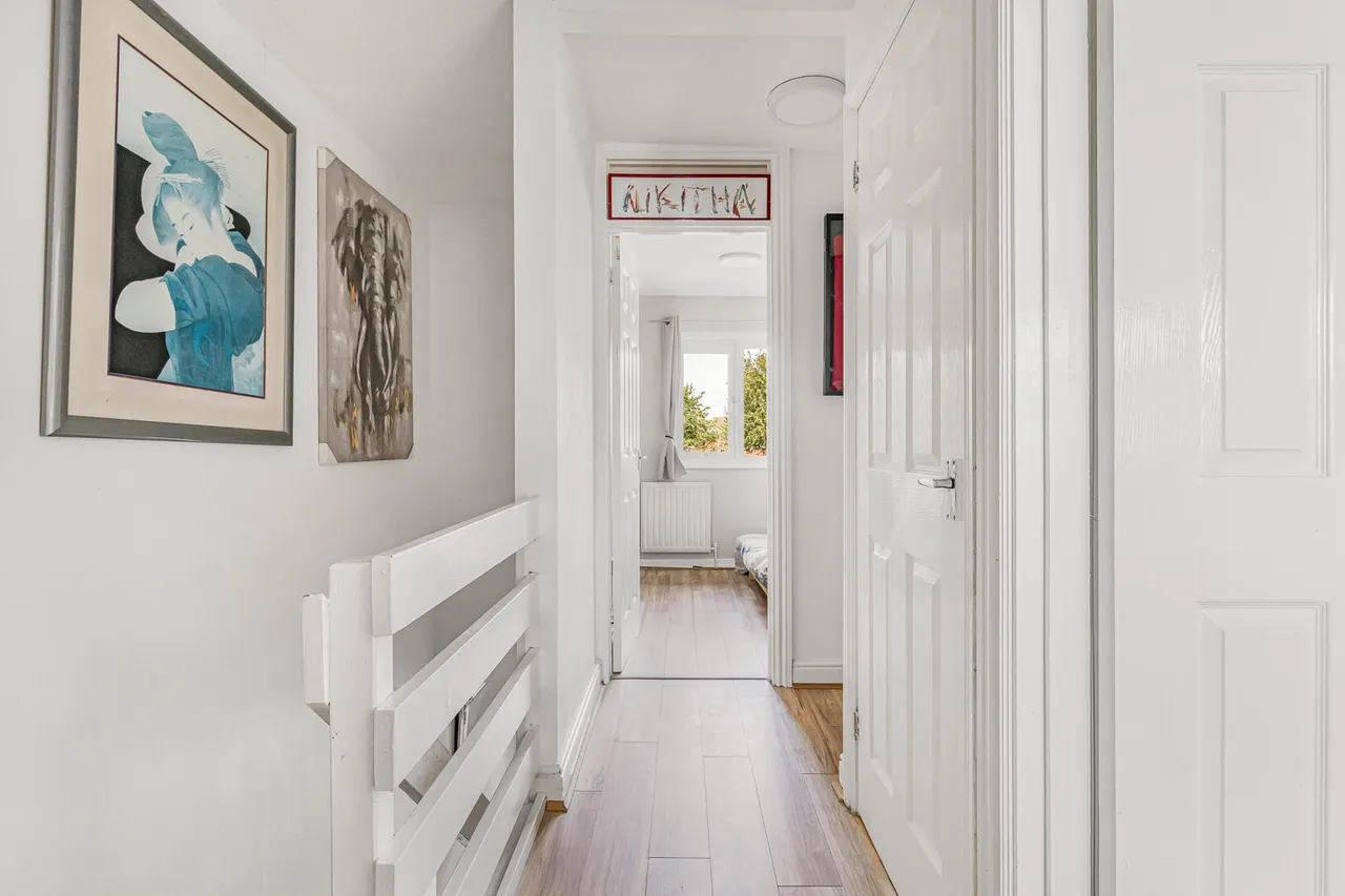 Persimmon Walk, Newmarket, CB8, photo 7