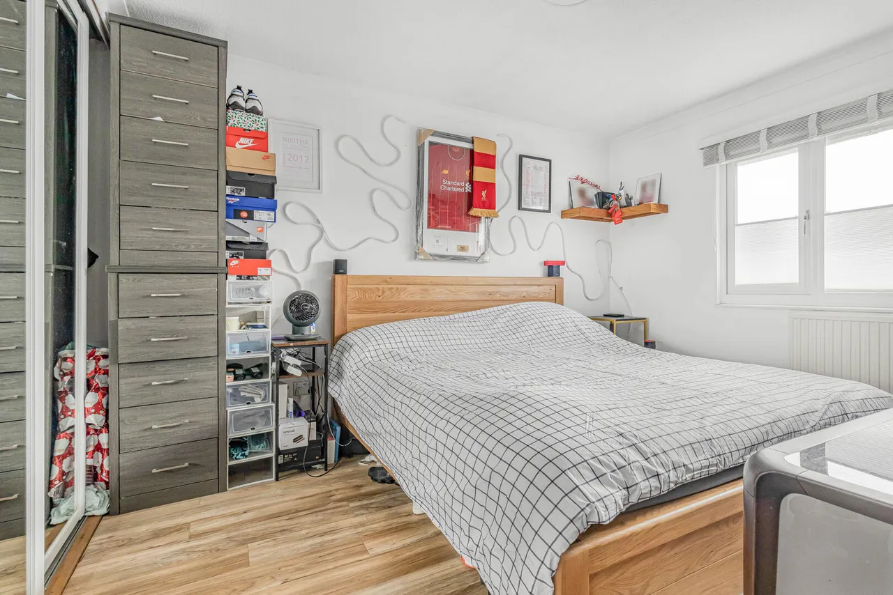 Persimmon Walk, Newmarket, CB8, photo 8