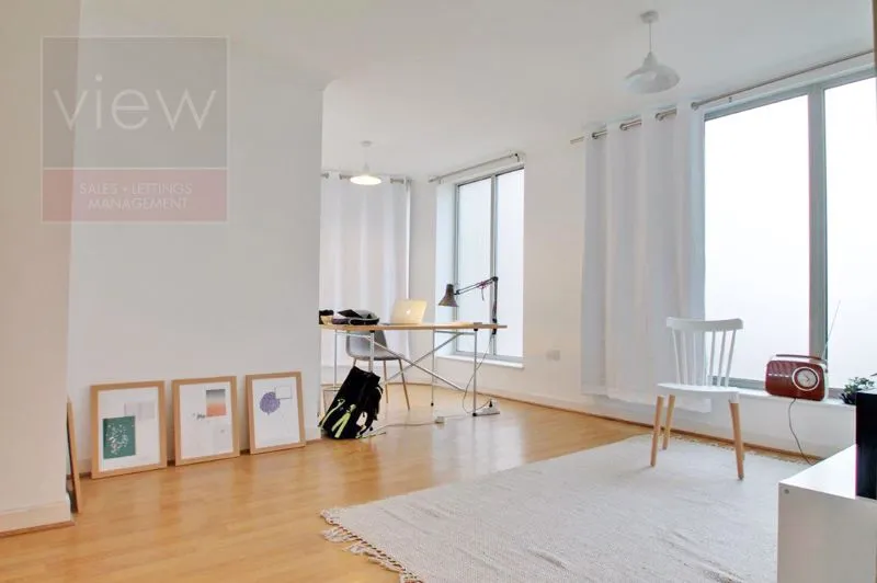 1 bed flat to rent — Westmoreland Road, London SE17 2BT