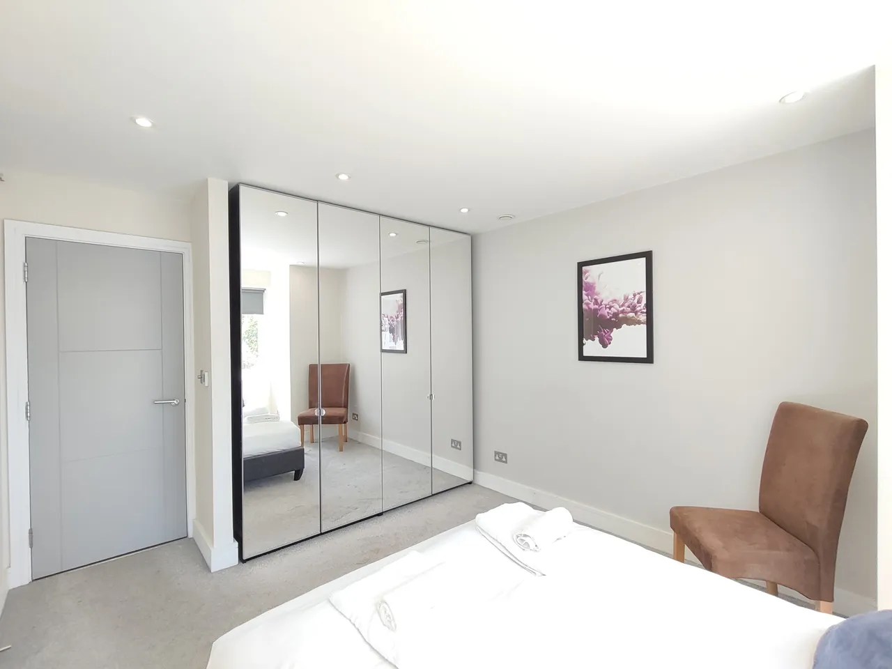 Ealing Green, Ealing, W5, photo 5