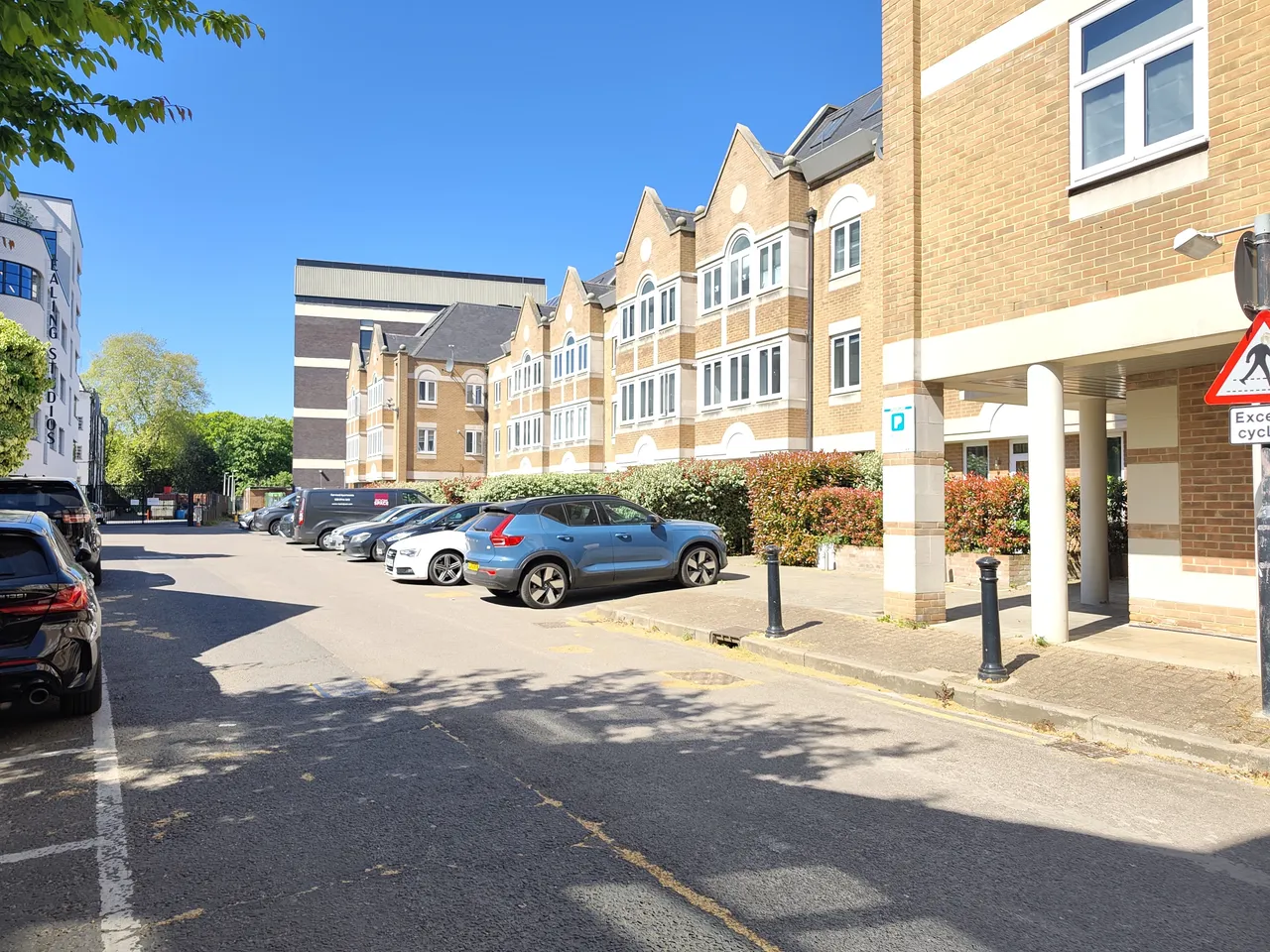 Ealing Green, Ealing, W5, photo 8