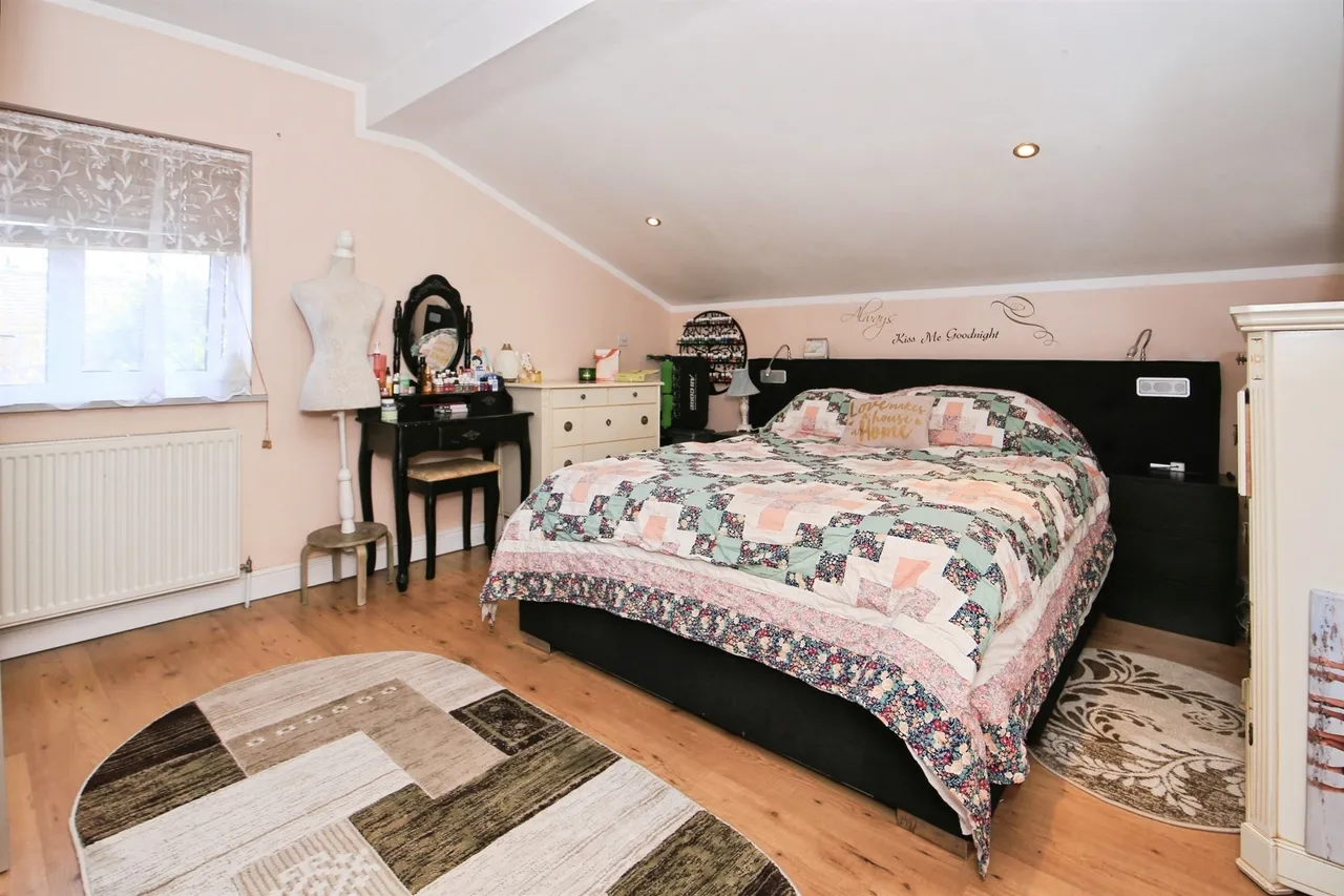 Newark Road, PETERBOROUGH, photo 8