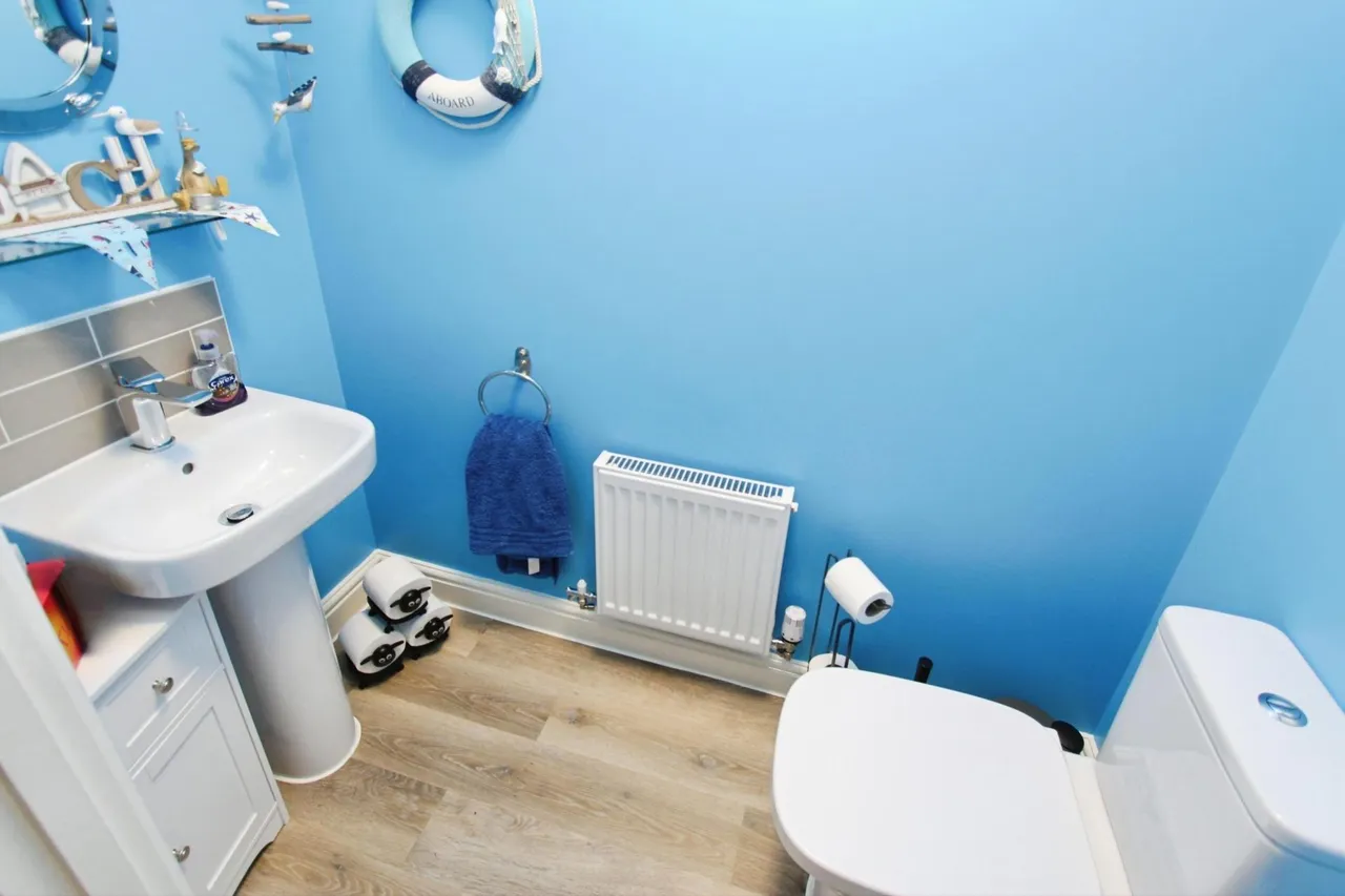 Hollis Close, Stapleford, NG9, photo 8
