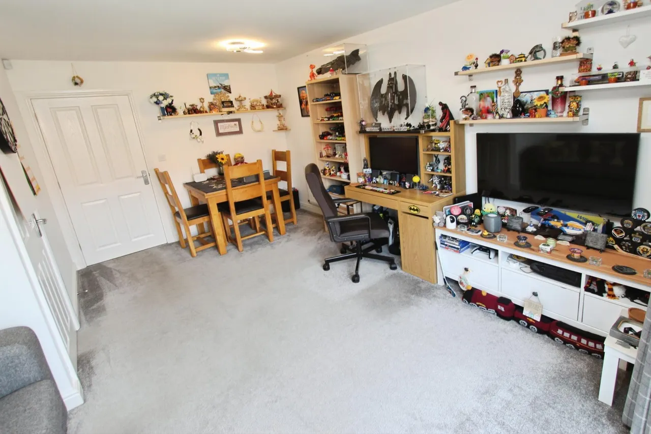 Hollis Close, Stapleford, NG9, photo 5