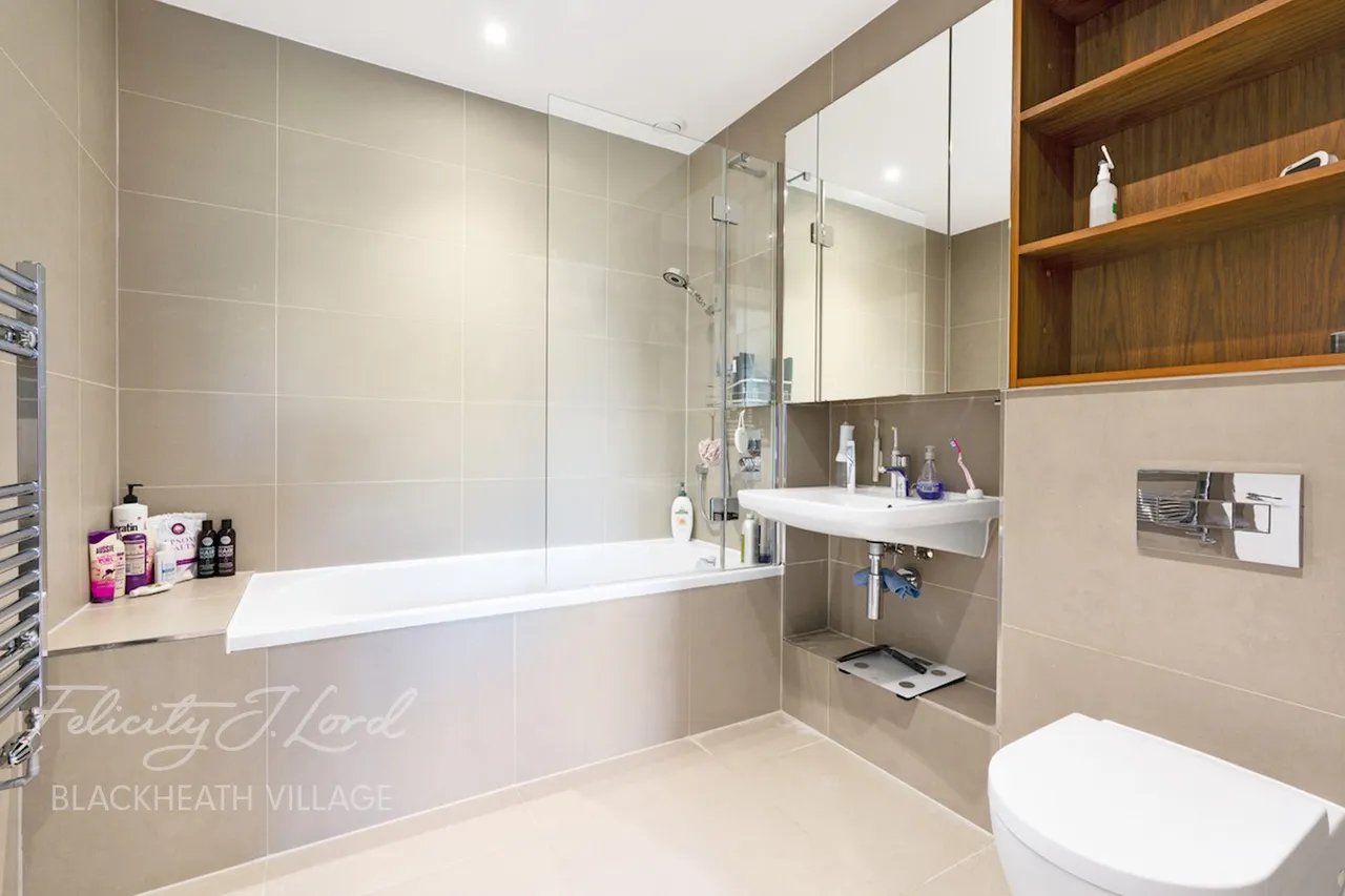 Handley Drive, London, SE3, photo 6