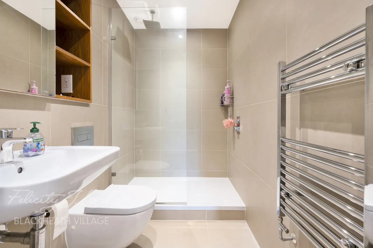 Handley Drive, London, SE3, photo 8