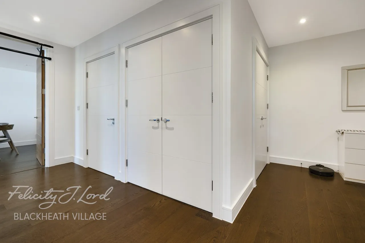 Handley Drive, London, SE3, photo 13