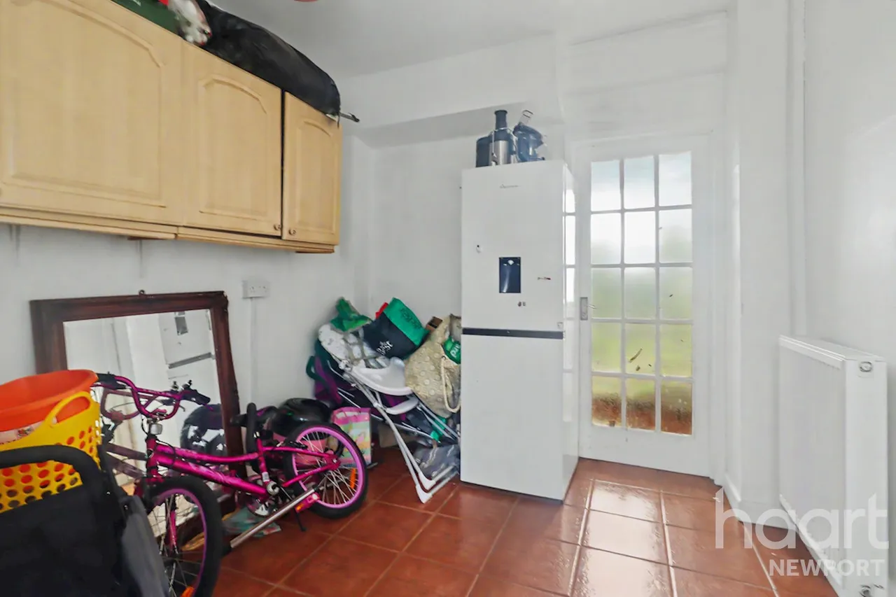 Walford Davies Drive, Newport, NP19, photo 9