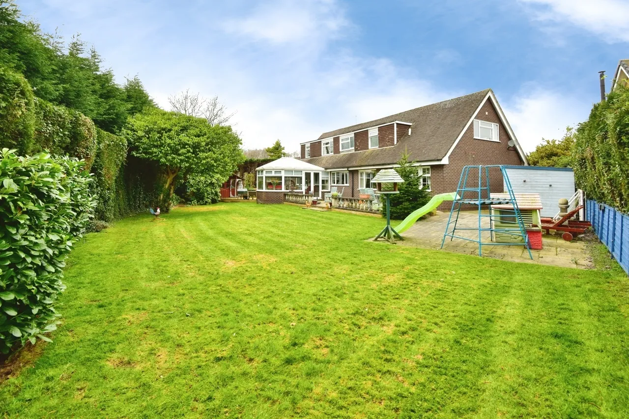 Windsor Drive, Alsager, Stoke-on-Trent, Cheshire, ST7, photo 25