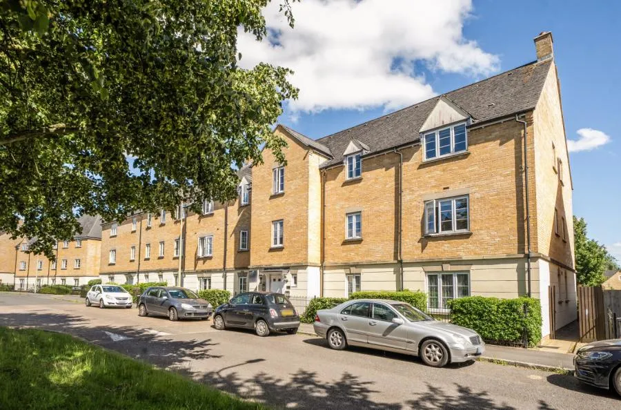 1 bed flat for sale, Harvest Way, Witney, OX28