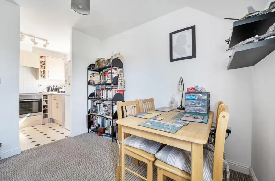 Harvest Way, Witney, OX28, photo 3
