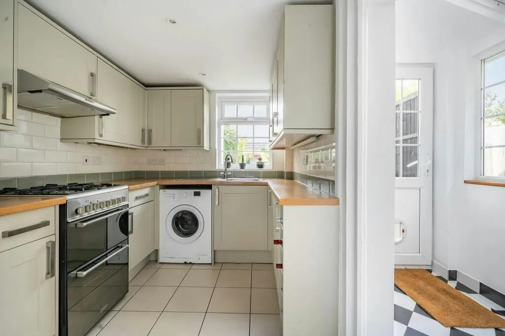 Churchfields, West Mersea, CO5, photo 9