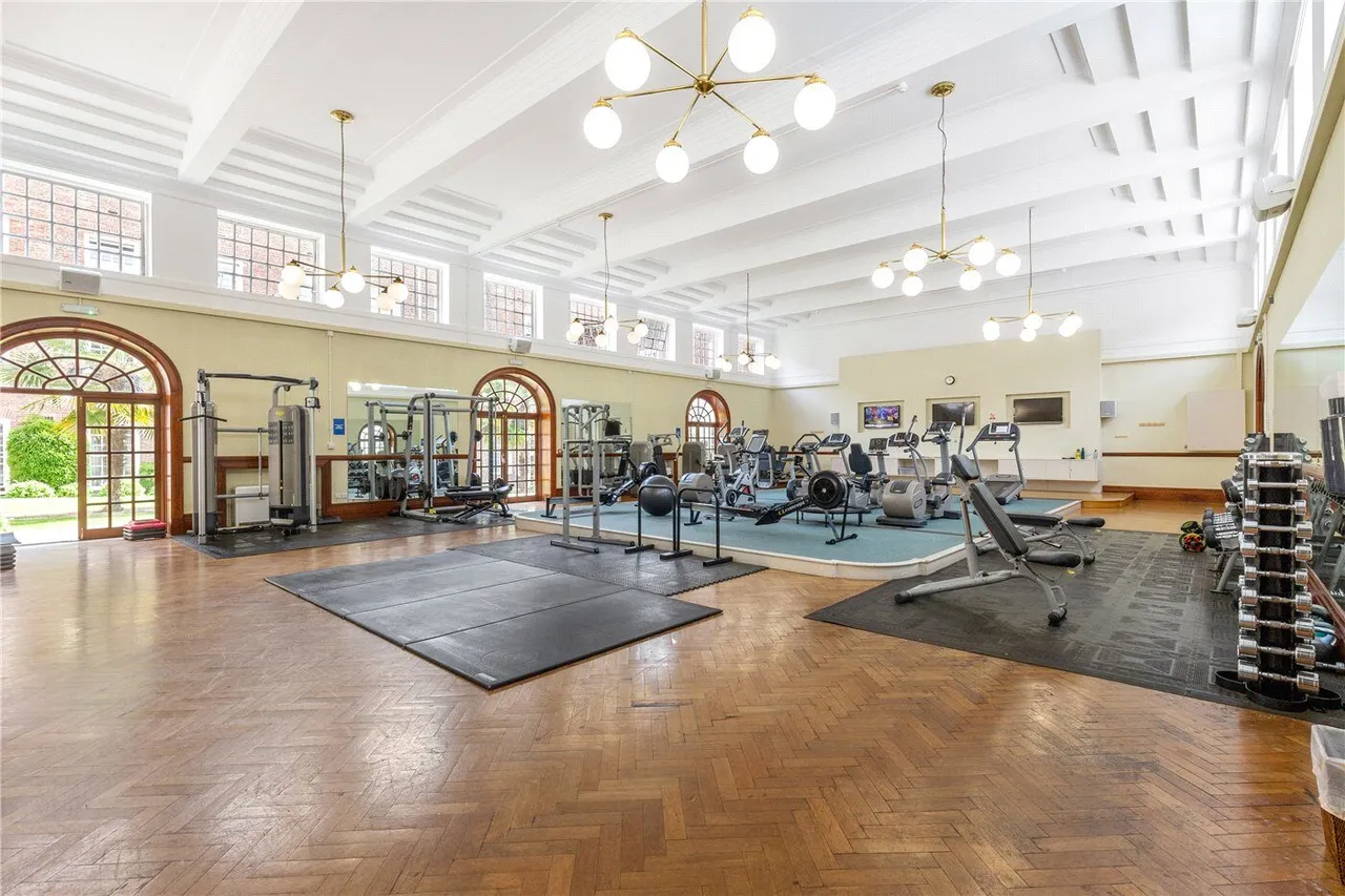 Whitelands Crescent, London, SW18, photo 11