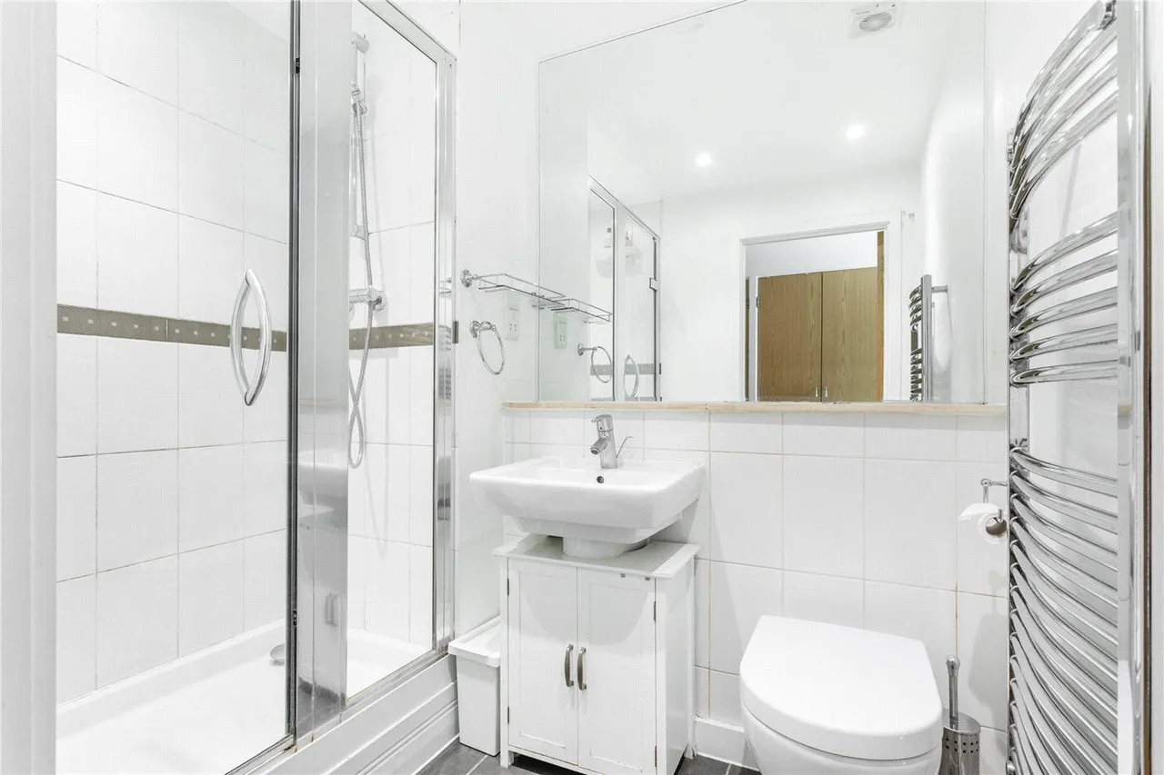 Whitelands Crescent, London, SW18, photo 7