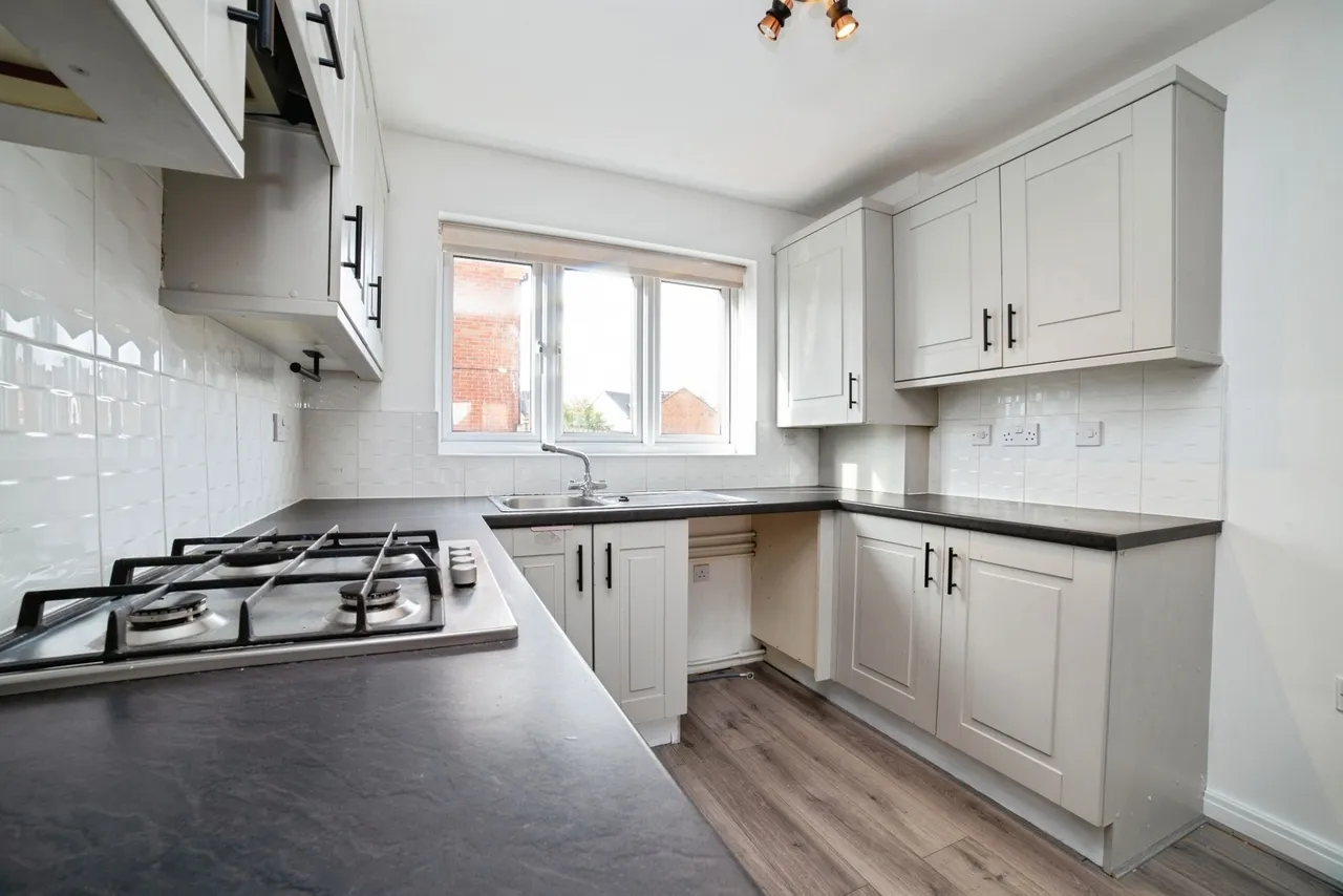 Brandon Walk, SUTTON-IN-ASHFIELD, Nottinghamshire, NG17, photo 4