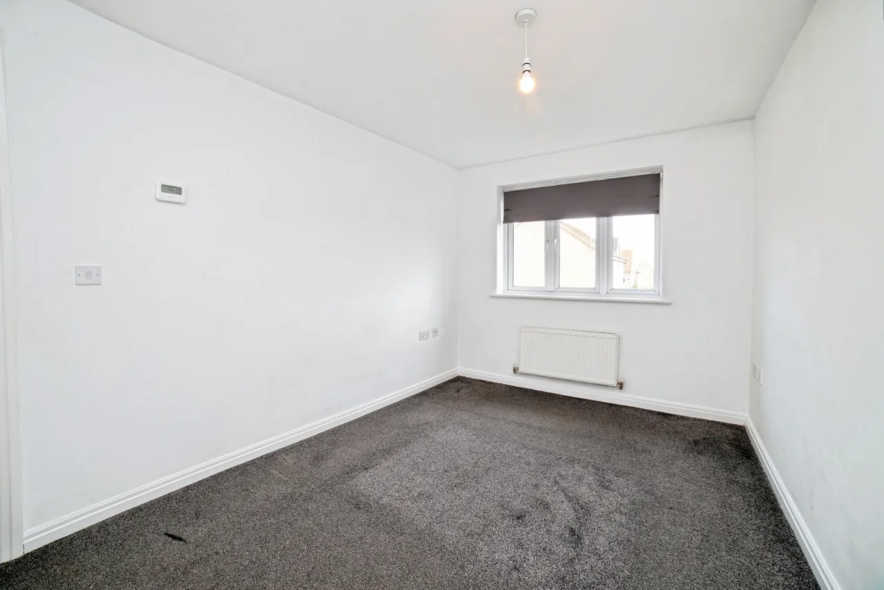 Brandon Walk, SUTTON-IN-ASHFIELD, Nottinghamshire, NG17, photo 12