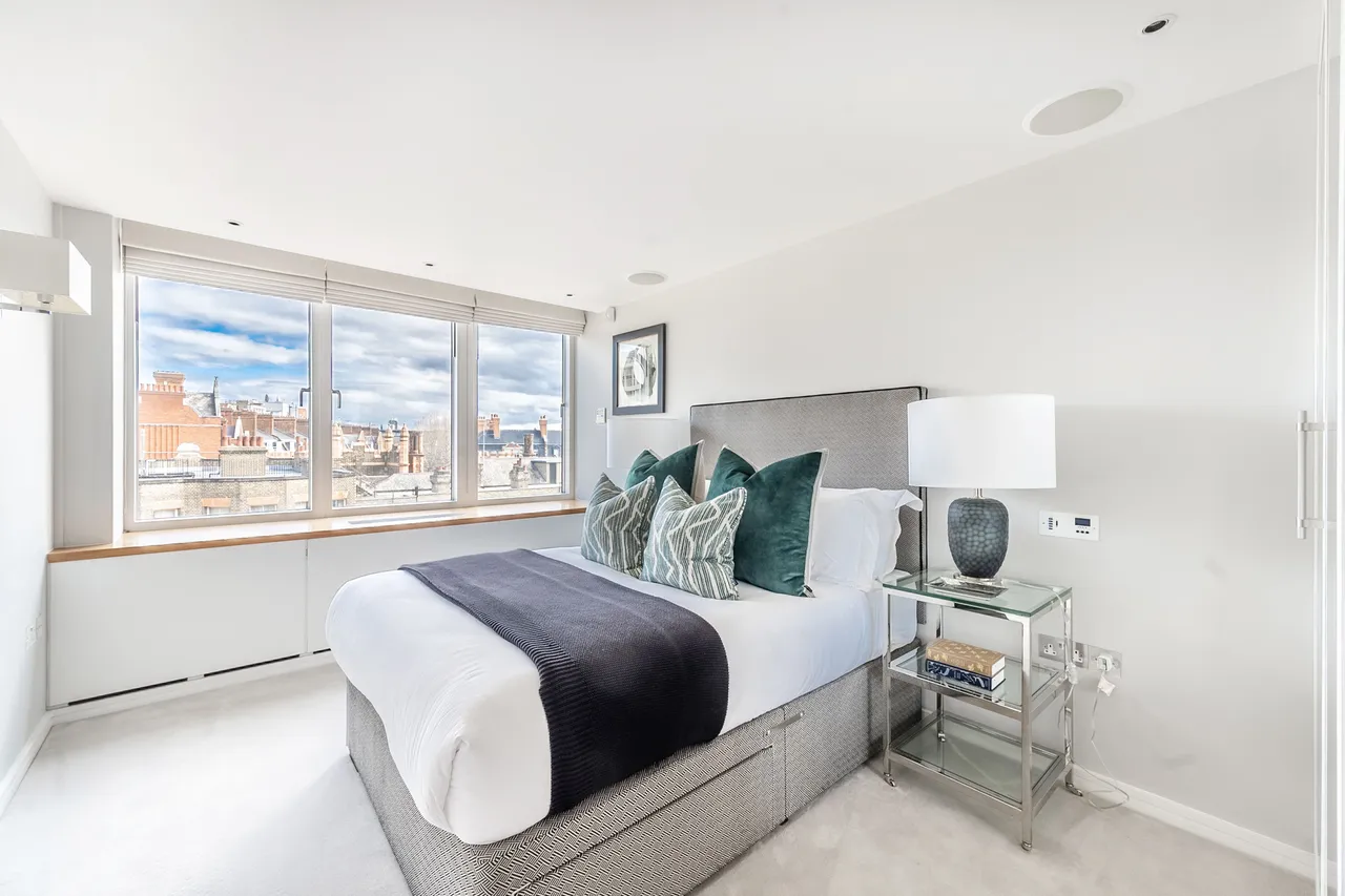 Flat 11, Imperial House, 11-13 Young Street, London, photo 7