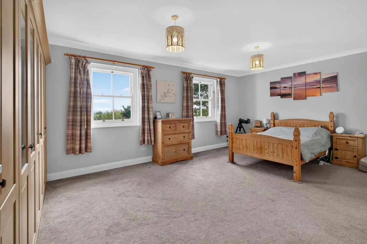 Llanwnda, Goodwick, SA64, photo 31