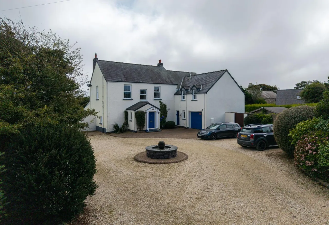 Llanwnda, Goodwick, SA64, photo 3