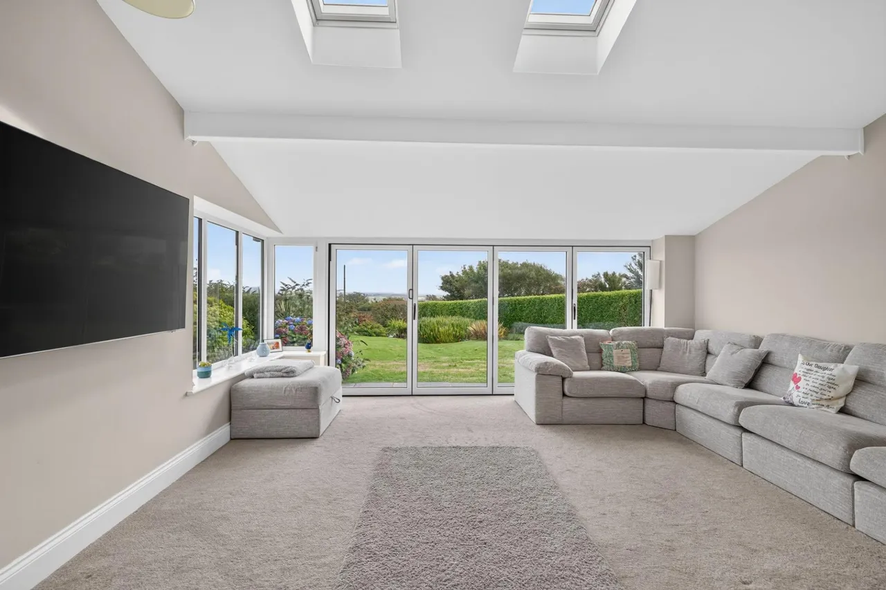 Llanwnda, Goodwick, SA64, photo 9