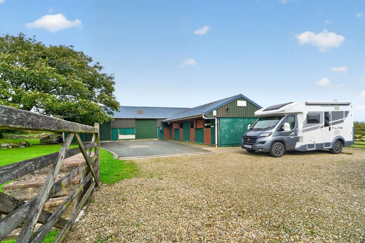 Llanwnda, Goodwick, SA64, photo 57