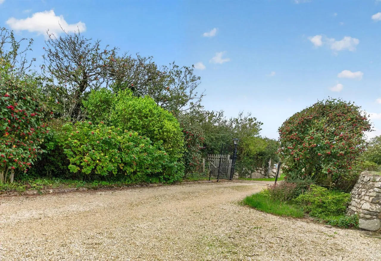 Llanwnda, Goodwick, SA64, photo 63