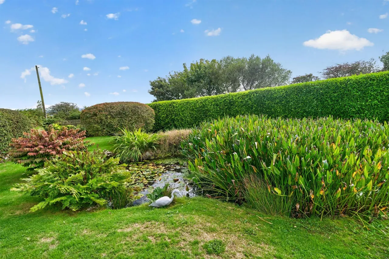 Llanwnda, Goodwick, SA64, photo 68
