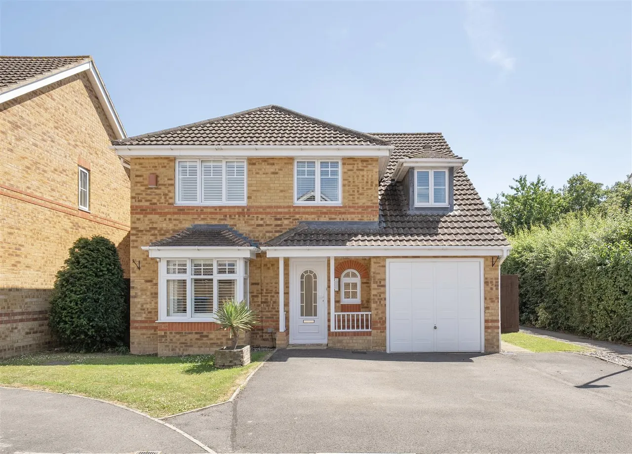 5 bed house for sale, Castell Close, Hilperton, BA14