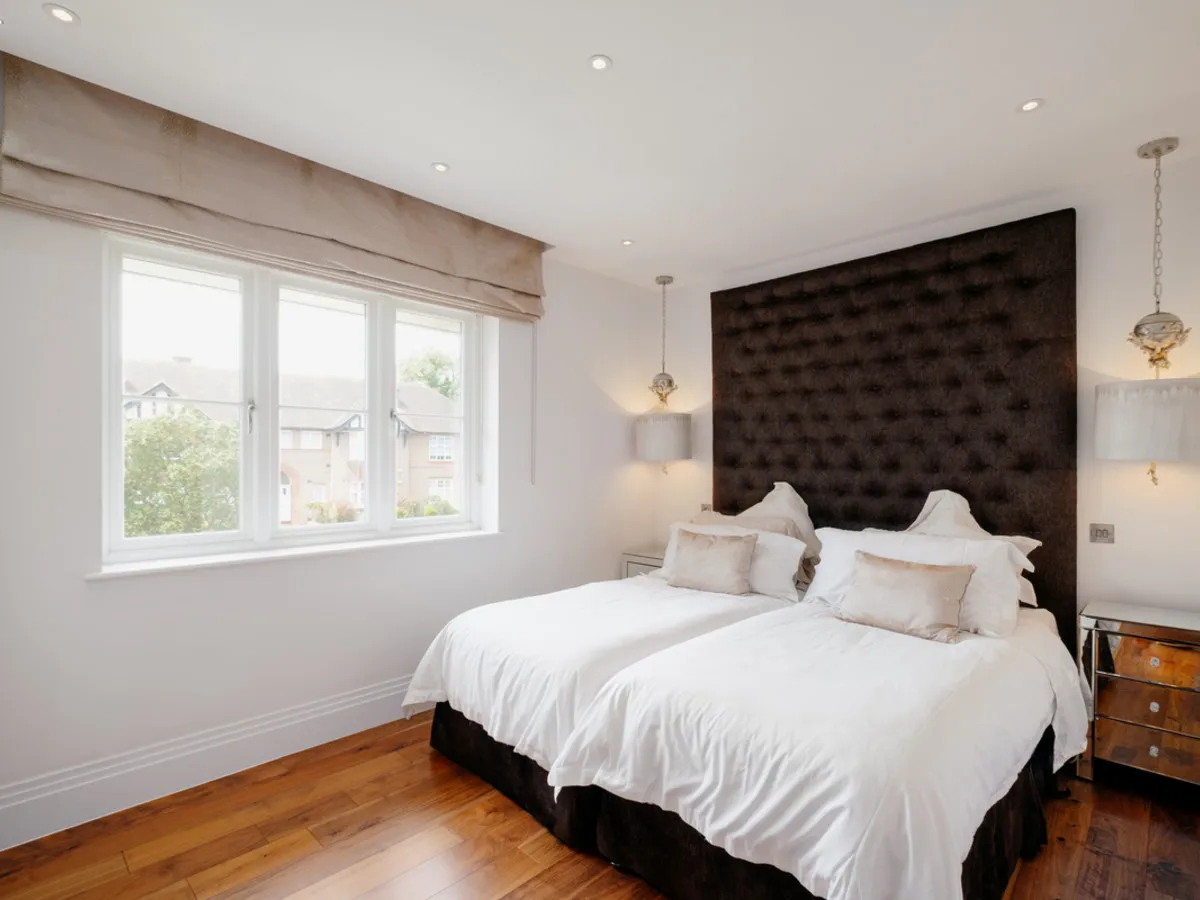 Hammers Lane, London, NW7, photo 14