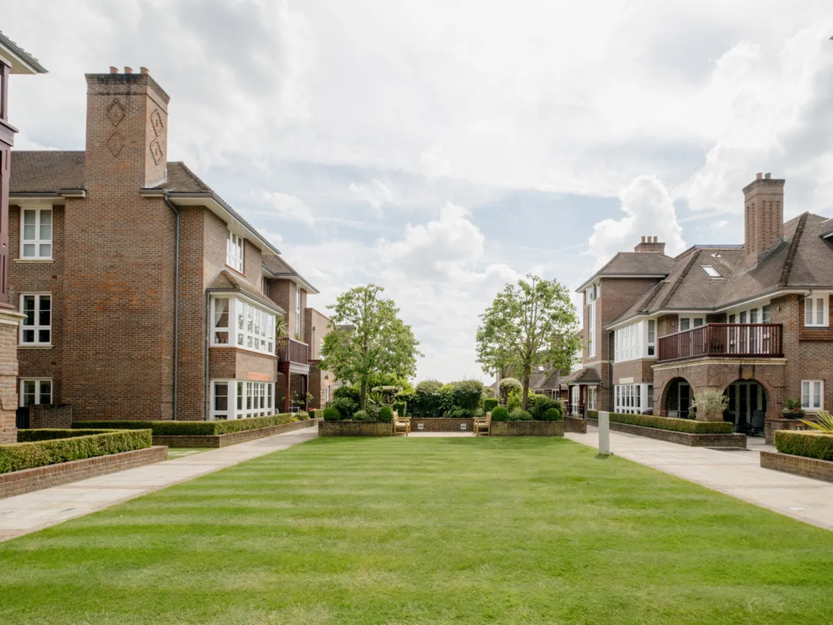 Hammers Lane, London, NW7, photo 26