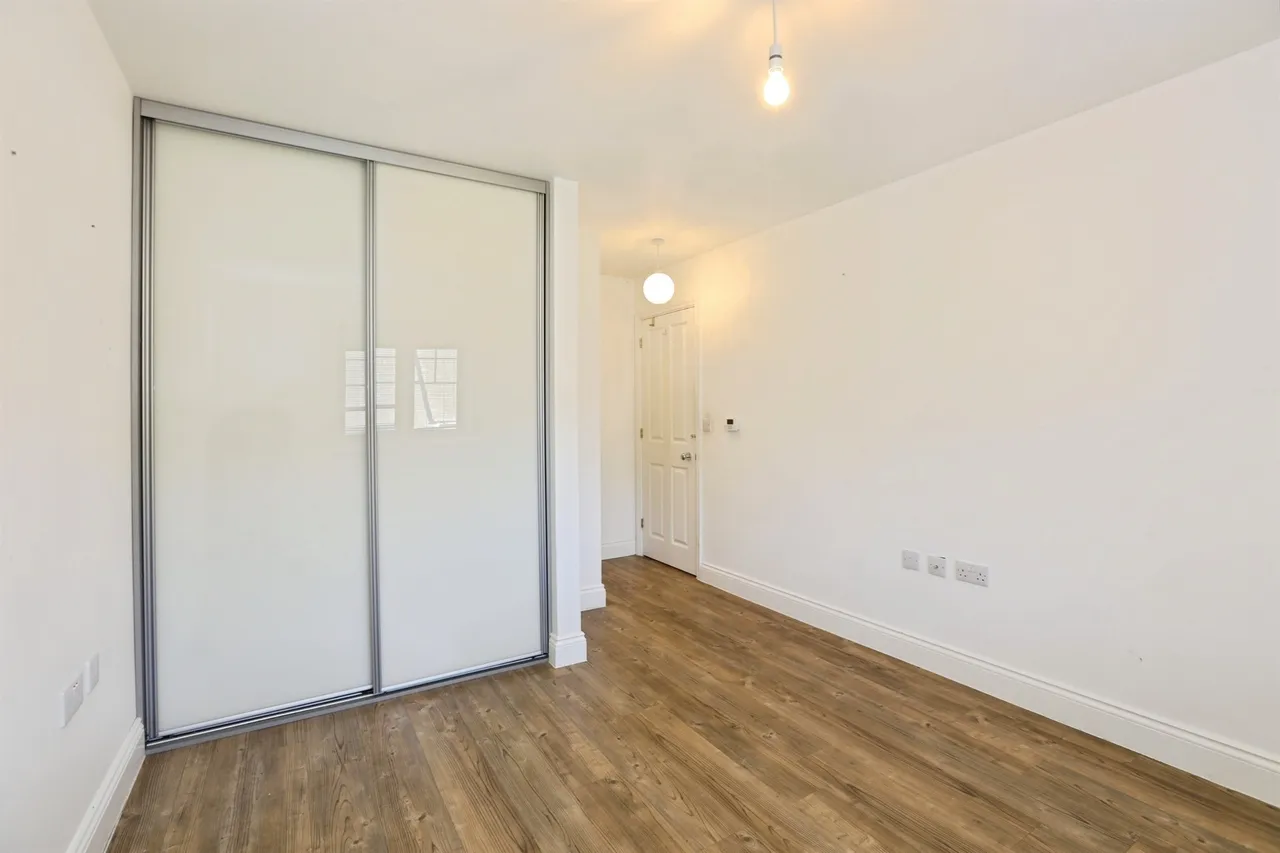 Newick Way, East Grinstead, RH19, photo 10
