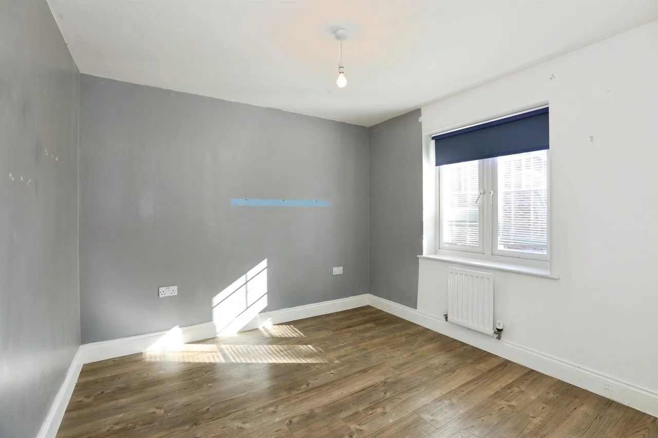 Newick Way, East Grinstead, RH19, photo 12