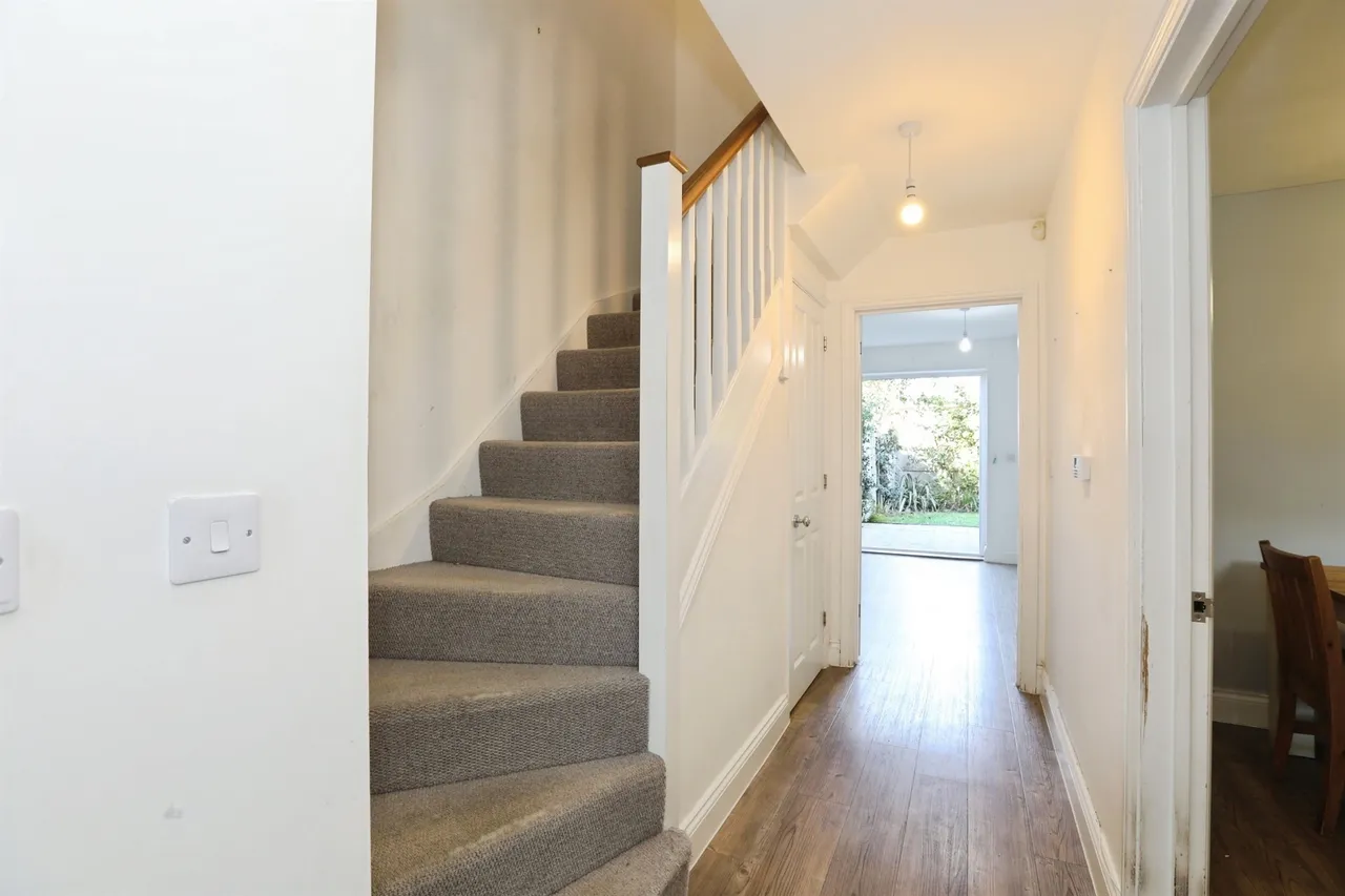 Newick Way, East Grinstead, RH19, photo 8