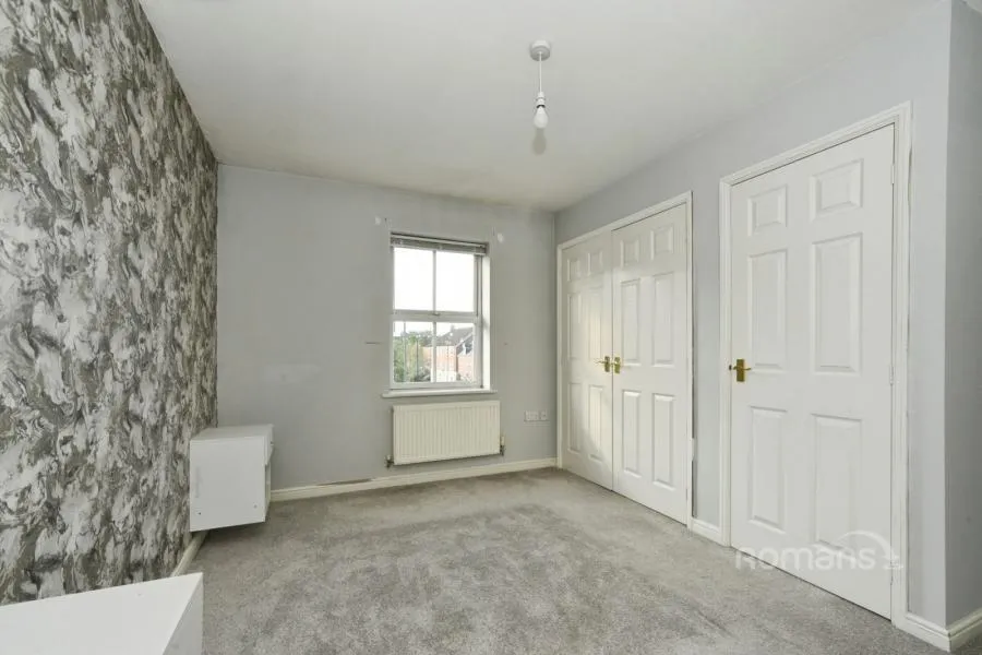 Pioneer Road, Swindon, SN25, photo 3
