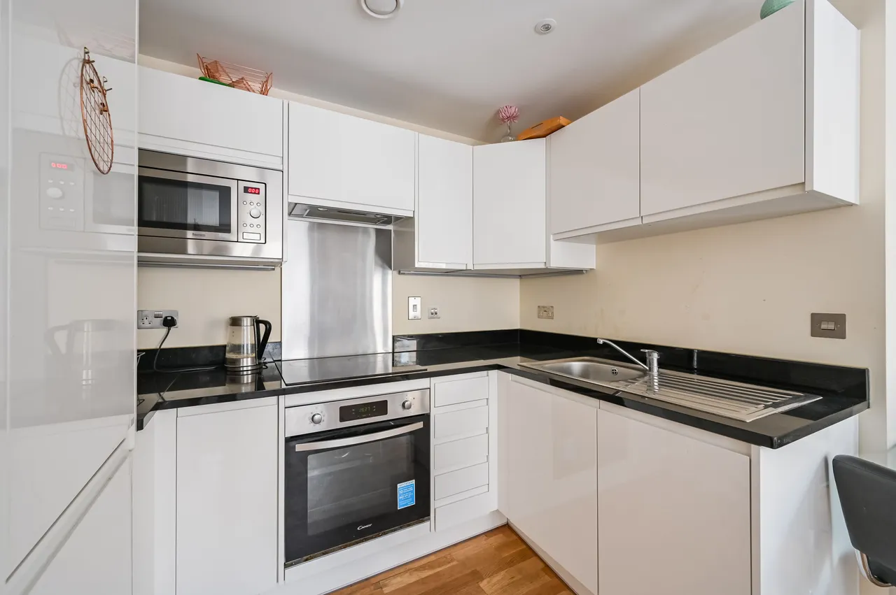London, E14, photo 2
